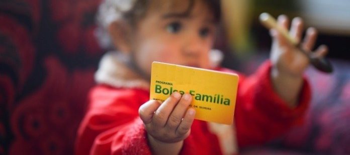 Governo Federal inicia pagamento do 13° salário do Bolsa Família nesta terça-feira