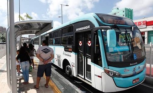 Prefeitura decide manter valor das passagens de ônibus em Fortaleza até o fim de 2020