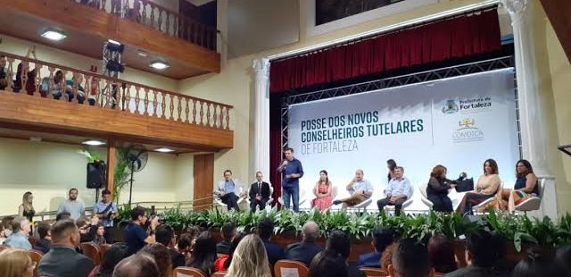 Prefeitura empossou 40 novos conselheiros tutelares eleitos em Fortaleza