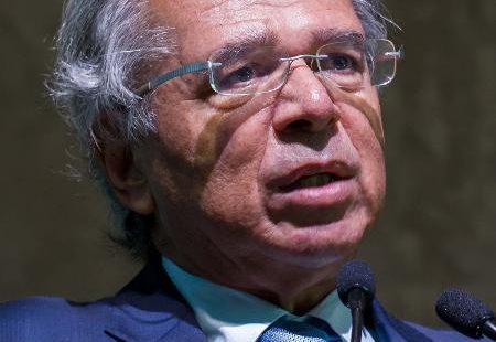 Ministro Paulo Guedes compara servidor público a “parasita” e defende fim de reajuste automático