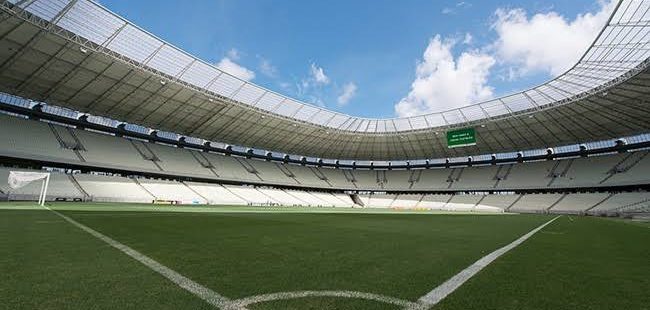 Clubes de futebol do País propõem férias coletivas e redução salarial de atletas para evitar mais demissões