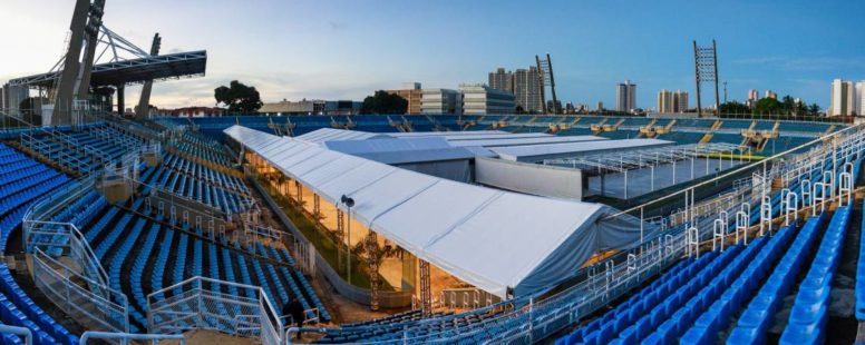 Hospital de campanha do estádio Presidente Vargas já começa a receber os primeiros pacientes neste sábado