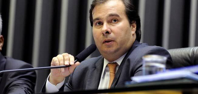 Rodrigo Maia já admite que o Congresso estique prazo para eleições e também para a realização do Enem 2020