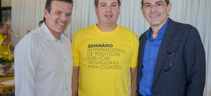 Roberto Cláudio exonera três secretários municipais. Dos três, pode sair o candidato do PDT nas eleições de Fortaleza