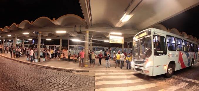 Roberto Cláudio desmente redução de frota e diz que ônibus circulam com 70% da capacidade operacional em Fortaleza