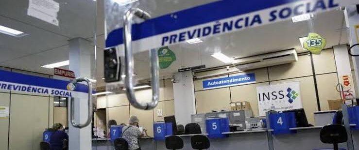 Retorno do atendimento no INSS continua com impasse envolvendo a realização de perícia médica