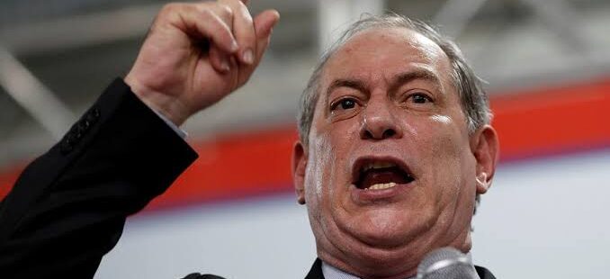 Ciro Gomes classifica Bolsonaro e Pazuello de “genocidas” diante do caos sanitário em Manaus