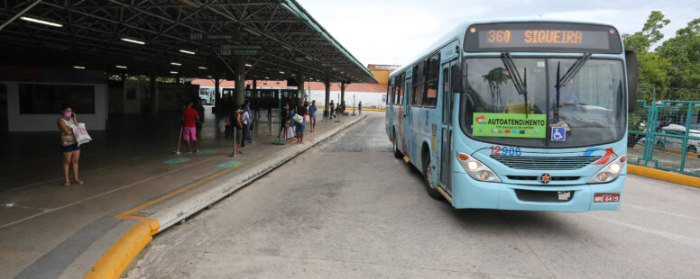 Governo e Prefeitura anunciam 200 ônibus extras no horário de pico em Fortaleza