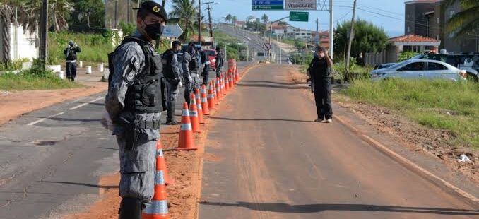 Governo do Ceará edita Decreto de Carnaval e reforça restrições de viagens intermunicipais no período