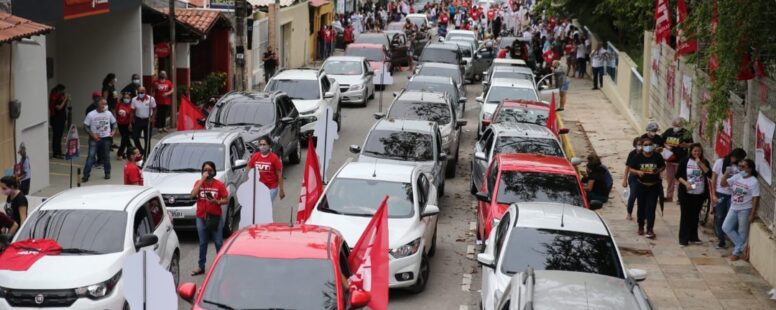 Vereadores de Fortaleza enfrentam dia de protestos de servidores contra reforma da Previdência