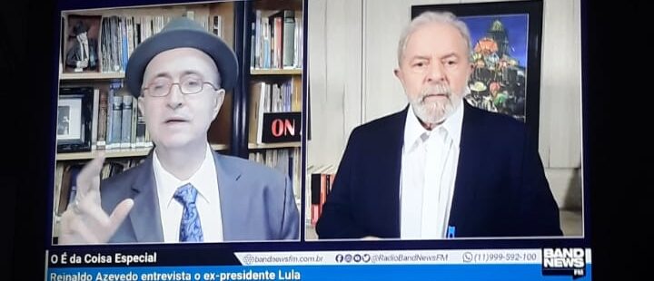 Efeito Lula põe mais pressão sobre Bolsonaro quanto ao trato com a pandemia.     Aceno do petista ao centro deixa adversários em alerta