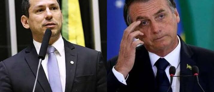 Bolsonaro culpa vice-presidente da Câmara por aumento do Fundo Eleitoral. Deputado acusa que pauta partiu do Governo Federal