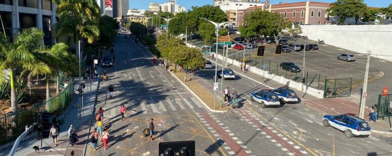 Feirantes da José Avelino entram em novo confronto com a Guarda Municipal em Fortaleza