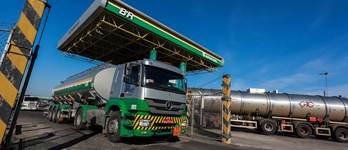 Preço da gasolina sofre hoje o nono aumento deste ano no País