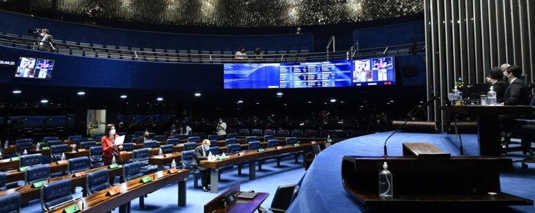 Senado aprova PEC da reforma eleitoral e barra volta das coligações nas disputas para deputado federal e estadual