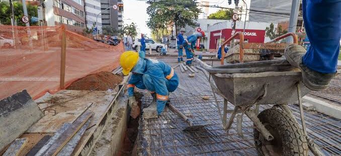 Fortaleza se destaca na geração de empregos entre as capitais do Norte/Nordeste, segundo Caged