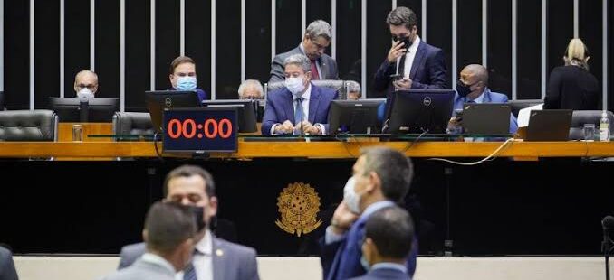 Câmara dos Deputados aprova mudança de regras do ICMS nos combustíveis. Ainda falta o Senado