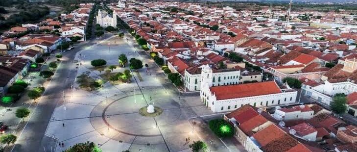 Assembleia Itinerante chega a Icó com feira de serviços, festival cultural e sessão legislativa nesta terça-feira