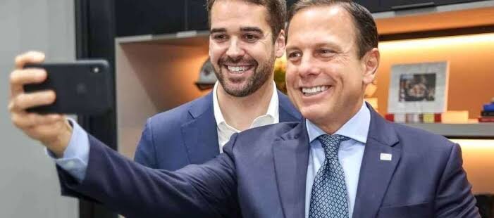 Eduardo Leite se movimenta para concorrer a presidente pelo PSD. Derrota nas prévias do PSDB para João Doria não foi superada