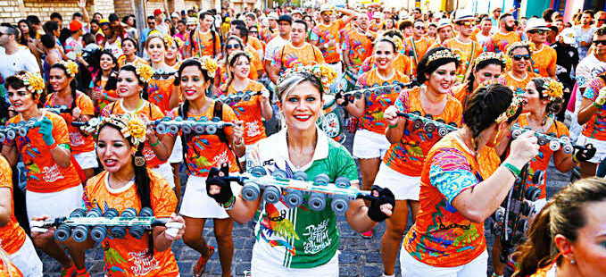 Decisão sobre regras para o período do Carnaval deve ser divulgada no Decreto Estadual nesta sexta-feira