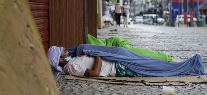 Prefeitura de Fortaleza anuncia novas ações de socorro a moradores de rua na Capital