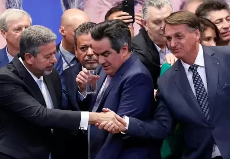 A dois meses da eleição, Arthur Lira tenta impor pautas de segurança na Câmara que interessam a Bolsonaro