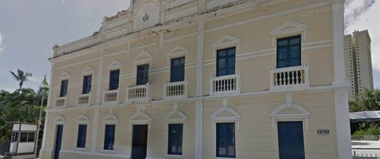 Professores da rede de Fortaleza realizam ato pelo pagamento de precatório do Fundef nesta sexta-feira