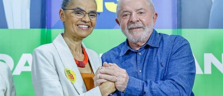 Lula ganha apoio de Marina Silva na reta final da campanha no seu 1° turno