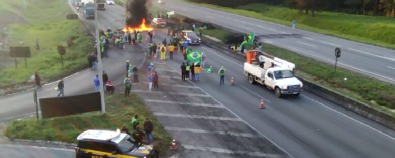 PRF diz que não há mais bloqueios em estradas federais do País