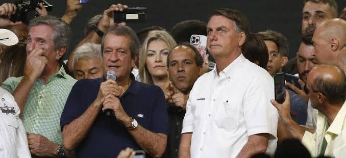 TSE exclui Republicanos e Progressistas de ação e PL de Bolsonaro terá de pagar sozinho multa por questionar eleições sem provas