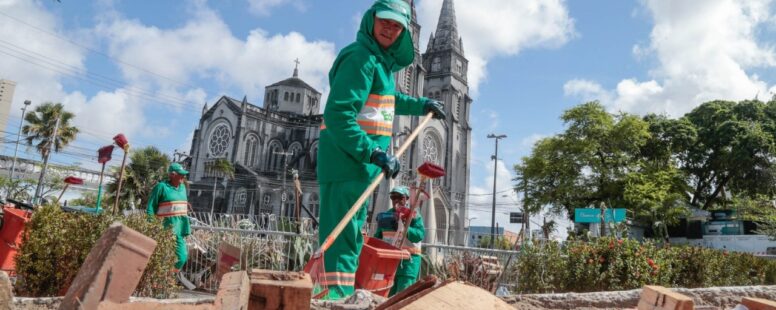 Acampamento de bolsonaristas em Fortaleza é desmontado e Prefeitura faz limpeza do local