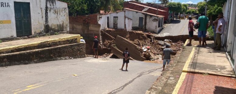 Cidades cearenses têm cenário de destruição com chuvas do início de semana