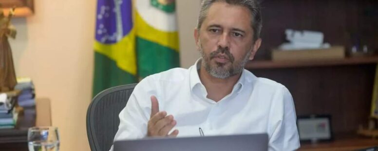 Elmano de Freitas vai intensificar encontro com parlamentares e prefeitos para definir prioridades nas cidades do interior