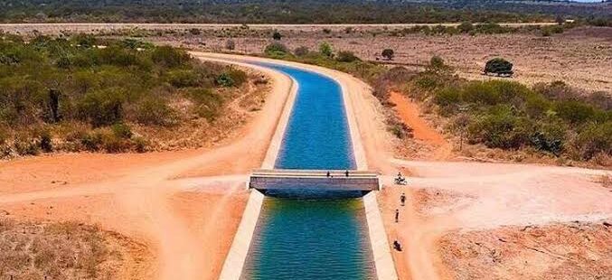 Governos Federal e Estadual assinam ordem de serviço para construção do Ramal do Salgado e retomada das obras no Cinturão das Águas