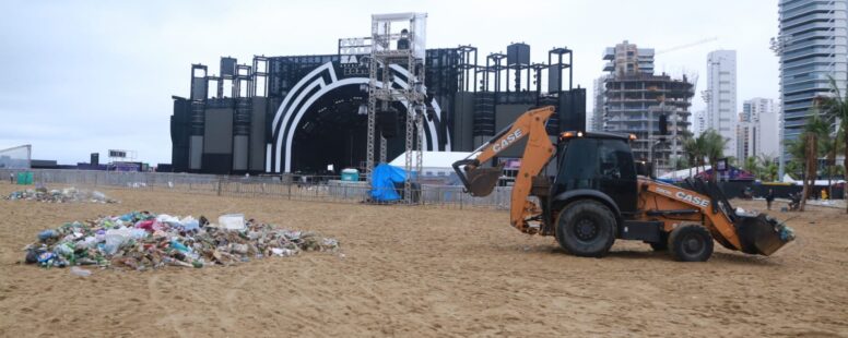 Prefeitura de Fortaleza conseguiu reciclar 7,5 toneladas do lixo recolhido no Réveillon da Praia de Iracema