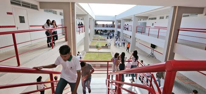 Matrículas para alunos novatos em escolas estaduais do Ceará começam nesta quarta