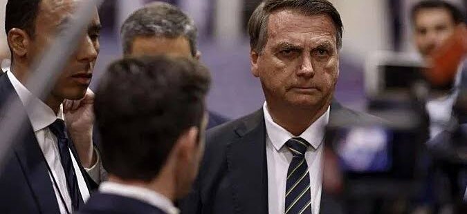 Jair Bolsonaro é intimado pela Polícia Federal a depor sobre tentativa de Golpe de Estado