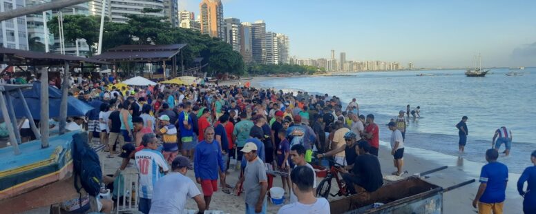 Praia do Mucuripe em Fortaleza concentra a maior procura por peixes na Sexta-feira da Paixão