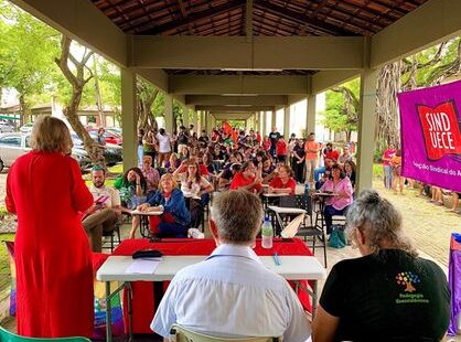 Semana começa com greves de universidades públicas e instituto federal no Ceará