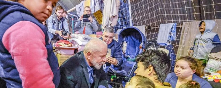 Lula visita Rio Grande do Sul pela terceira vez e confirma Pix de R$ 5.100 para as famílias atingidas pelas chuvas e compra de casas para desabrigados