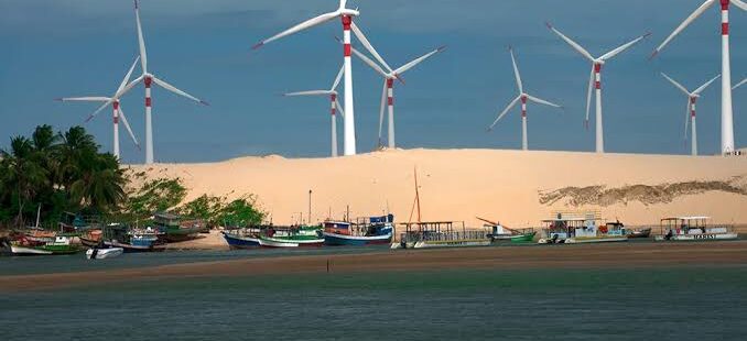 Governo do Ceará lança projeto para formação de profissionais na área de energias renováveis