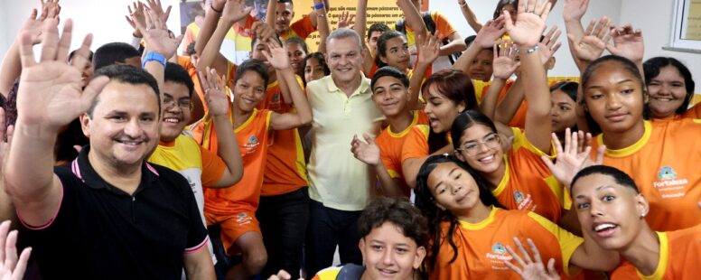 José Sarto inaugura Escola Areninha na Serrinha e entrega praça requalificada no Panamericano