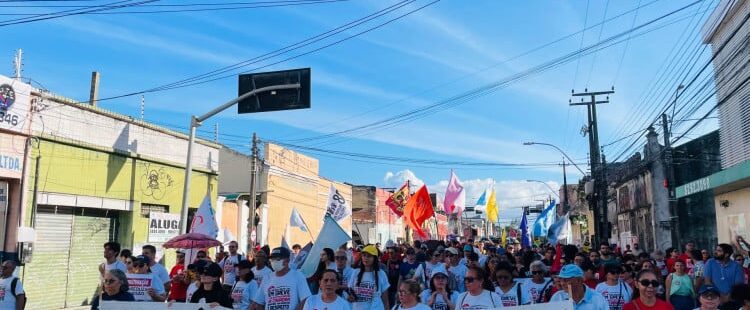 Lula se reúne com reitores de universidades federais para discutir greve dos professores