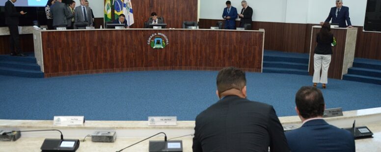 Em ano de eleições, suplentes ganham espaço com mandatos temporários na Assembleia Legislativa e Câmara Municipal de Fortaleza