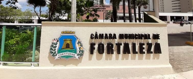 Câmara Municipal de Fortaleza tem até 30 dias para analisar vetos de José Sarto a projetos de redução ambiental