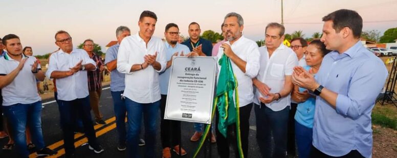 Elmano de Freitas inaugura rodovia e assina ordem de serviço para Centro de Convenções em Iguatu. Governador também confirma hospital regional em Crateús