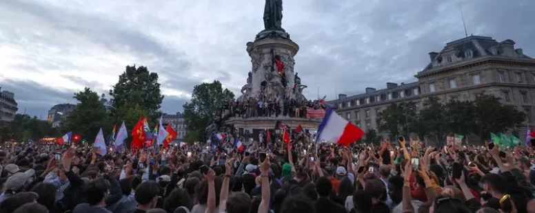 Extrema-direita sofre derrota em eleições legislativas na França