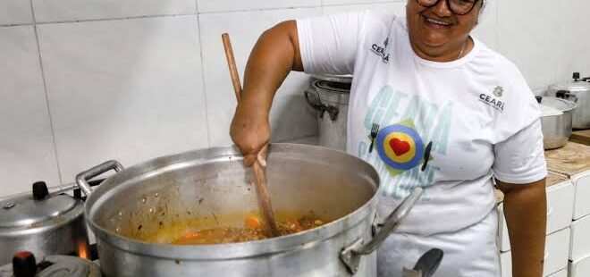 Governo do Ceará entrega de fogões e refrigeradores para as Cozinhas Ceará Sem Fome de municípios do interior