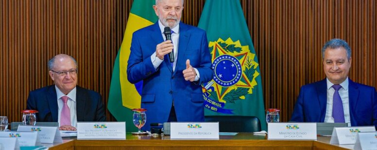 Presidente Lula reúne ministros nesta segunda-feira para discutir relação com o Congresso após o fim das emendas impositivas