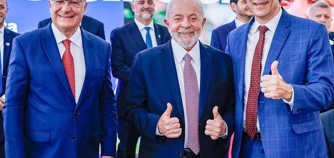 PIB do Brasil surpreende de novo e cresce 1,4% no 2º trimestre de 2024. Governo Lula comemora crescimento na oferta de empregos